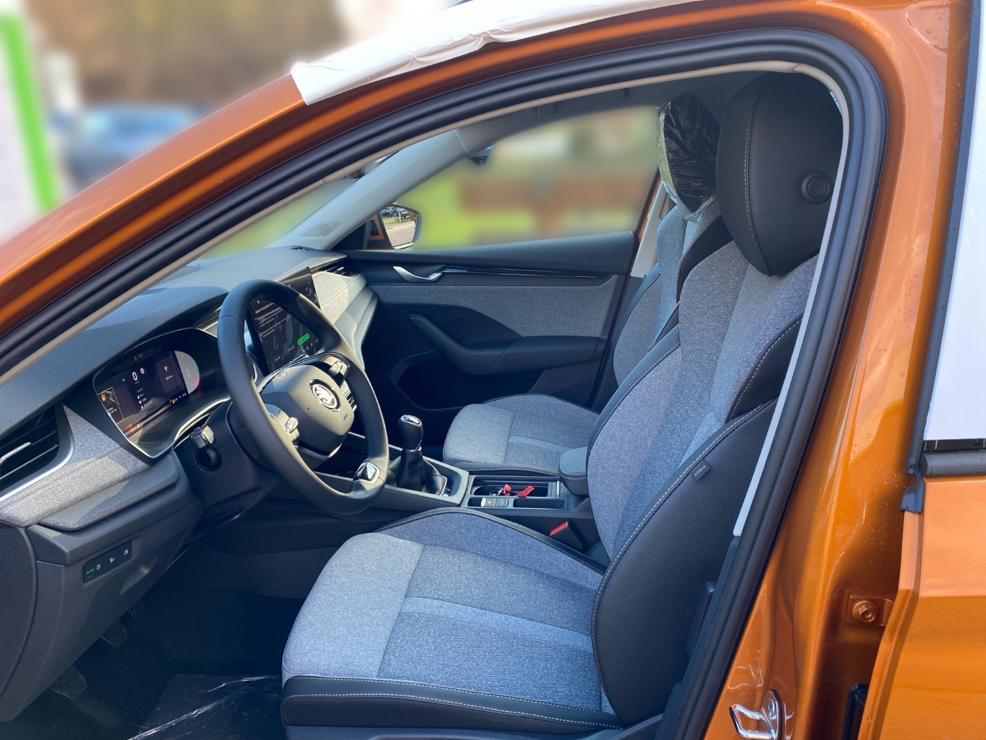 SKODA Octavia Combi 1.5 TSI ACT Selection MATRIX NAVI Bild 7