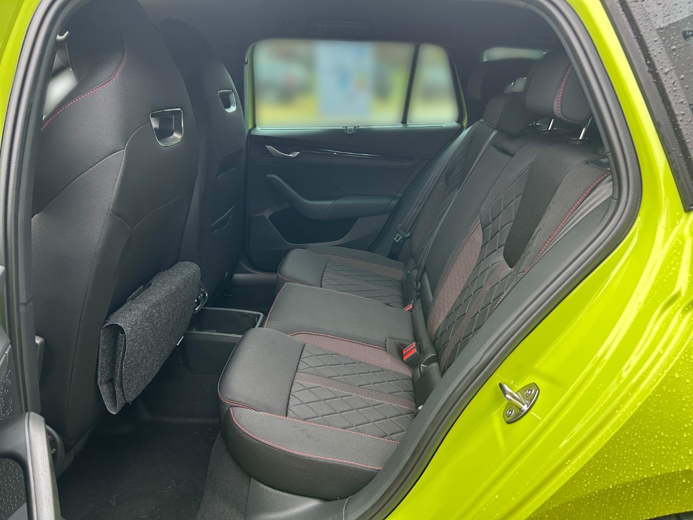 SKODA Octavia Combi 2.0 TSI DSG RS DAB MATRIX NAVI SHZ Bild 11