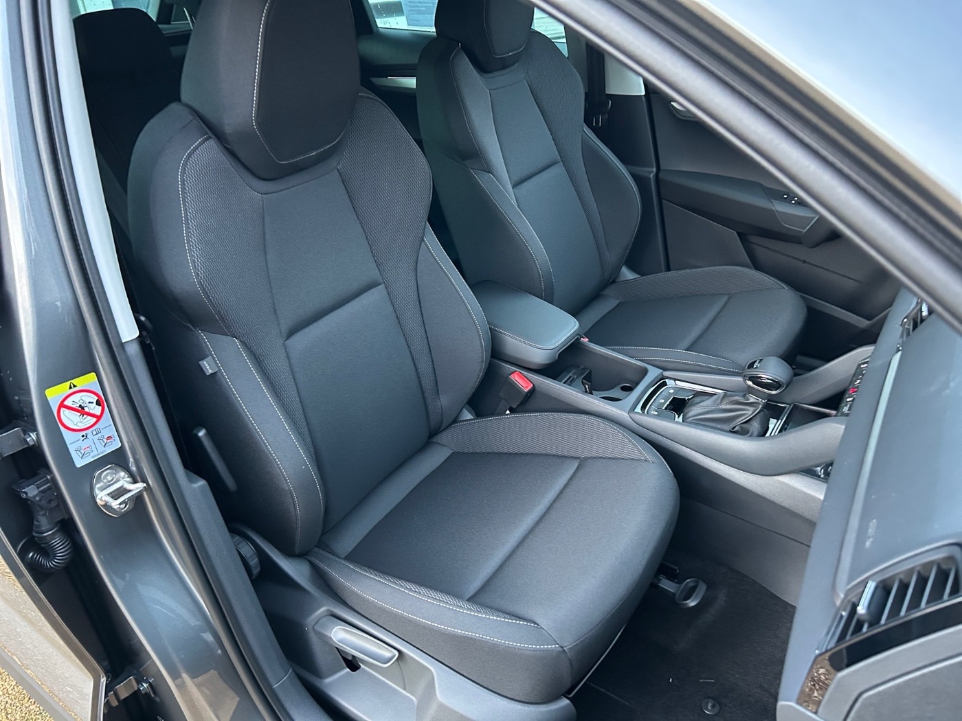 SKODA Karoq 1.5 TSI ACT Selection ACC LHZ NAVI RFK SHZ Bild 15