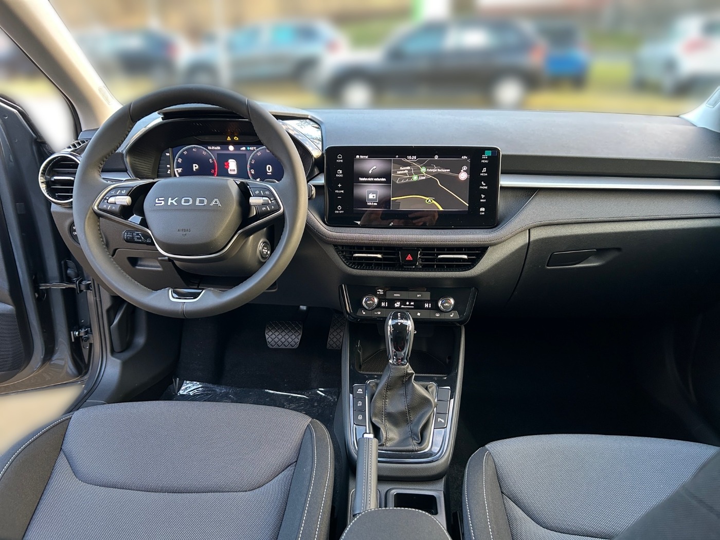 SKODA Fabia 1.0 TSI Selection ACC DAB LED NAVI SHZ Bild 10
