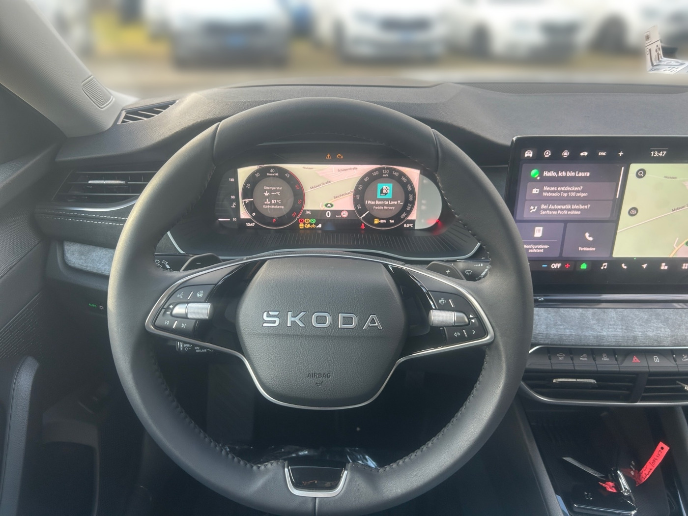 SKODA Octavia Combi 2.0 TDI DSG Selection ACC NAVI RFK Bild 8