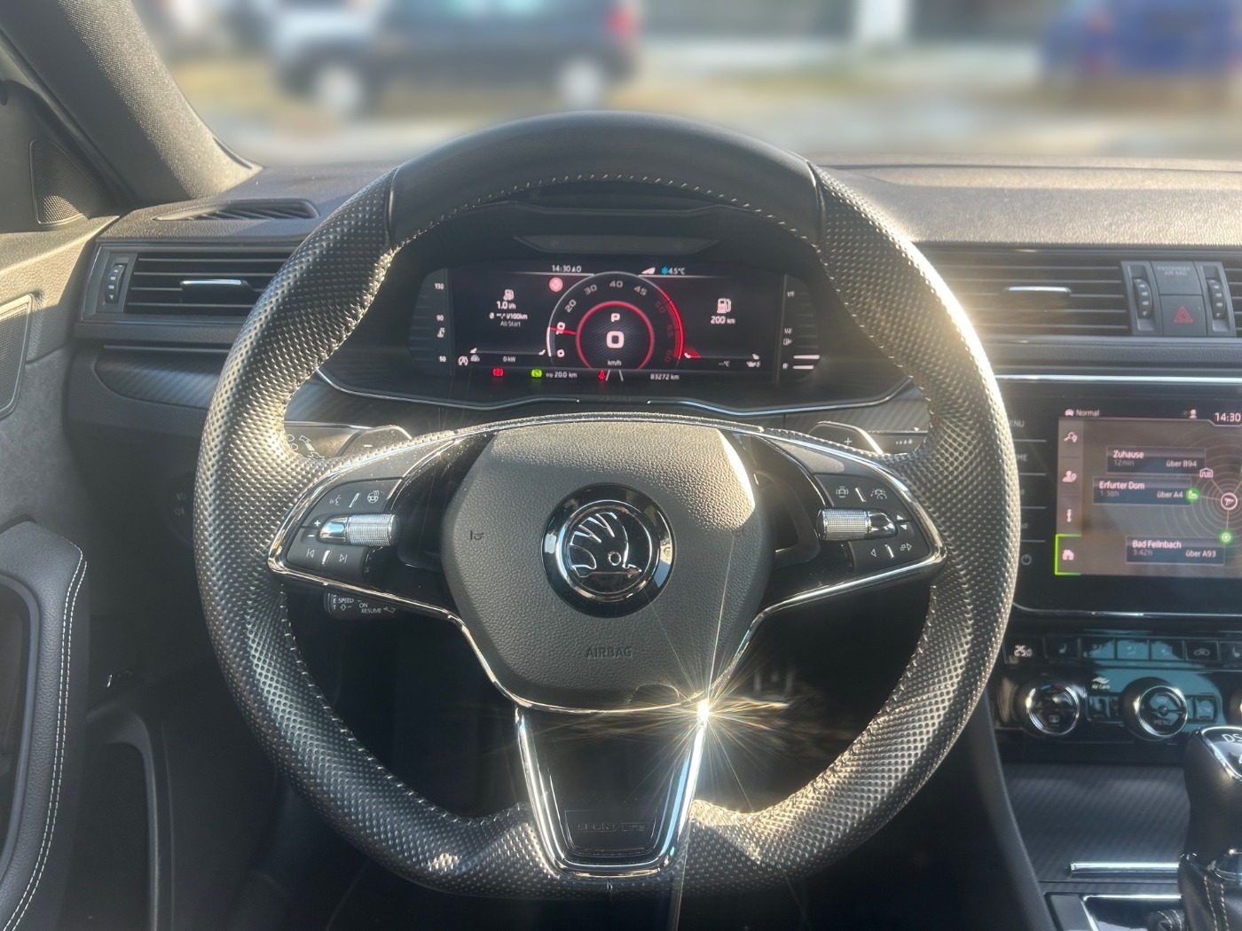 SKODA Superb Lim. 2.0 TDI 4x4 DSG Sportline AHK ACC VC Bild 8