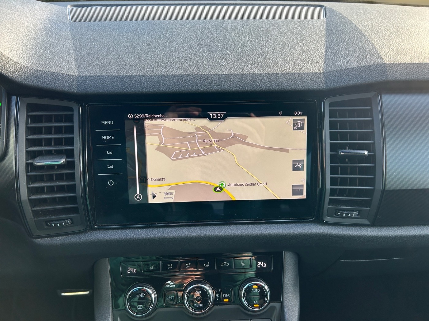 SKODA Kodiaq 2.0 TDI Sportline AHK DCC KA PANO RFK Bild 9
