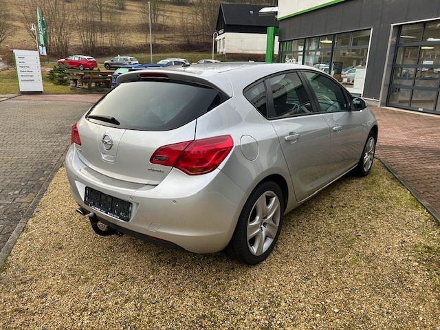 OPEL Astra J 1.4 Turbo Design Edition AHK LHZ SHZ WKR Bild 3