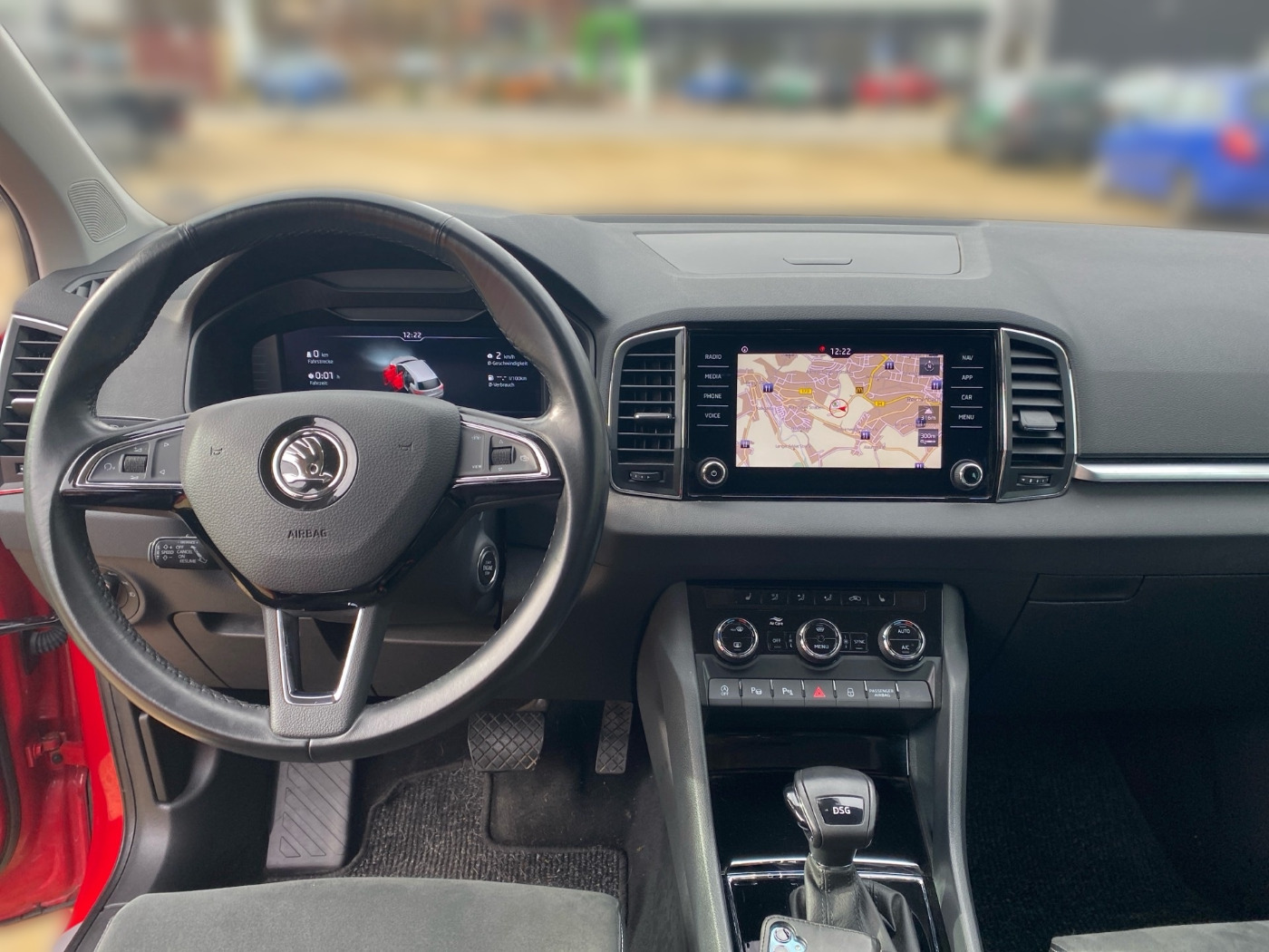 SKODA Karoq 1.5 TSI ACT DSG Style ACC LED LHZ RFK VC Bild 10
