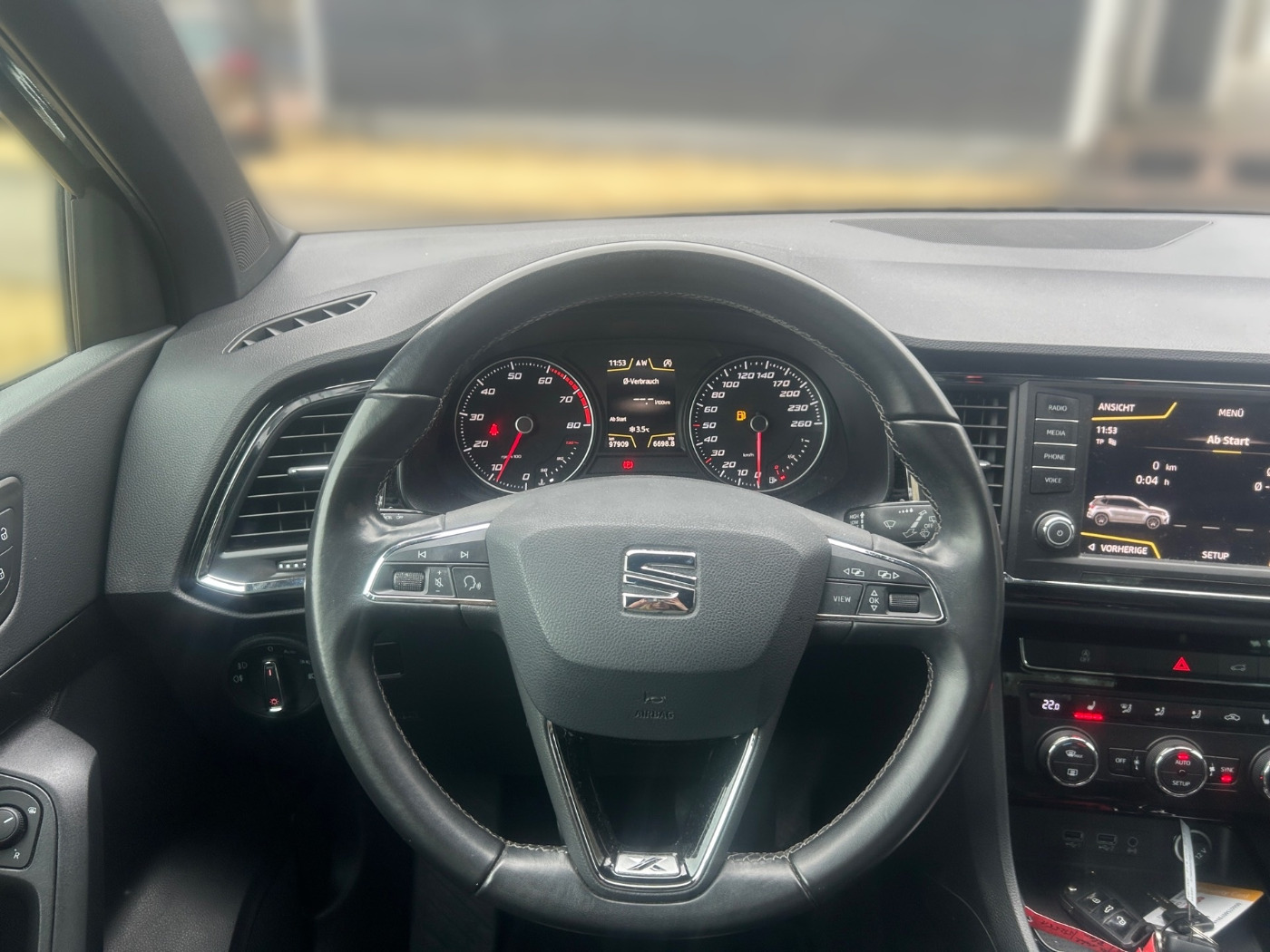 Seat Ateca 1.4 TSI 4Drive Xcellence ALLRAD AHK KA NAVI Bild 8