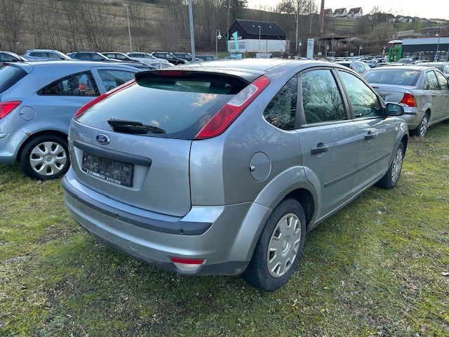 FORD Focus 1.6 Trend 5-Türer AUDIOSYSTEM KLIMA ZV Bild 3