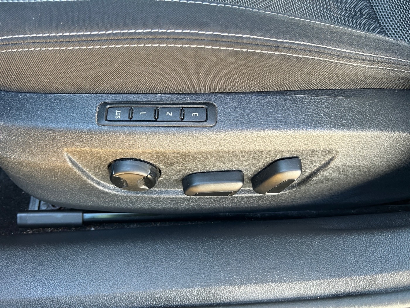 SKODA Superb 2.0 TSI DSG Style ACC KA LED NAVI VC Bild 16