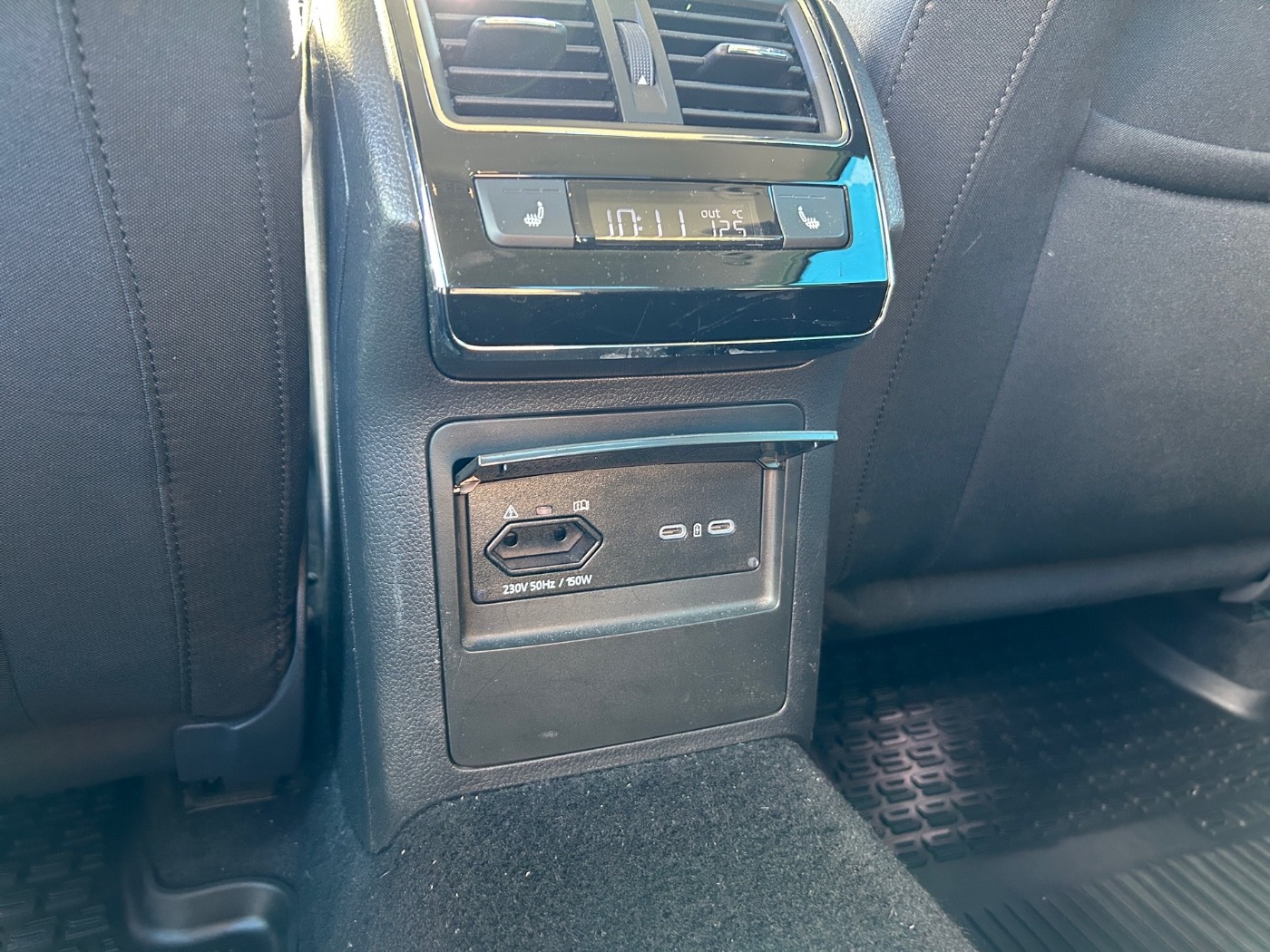 SKODA Superb 2.0 TSI DSG Style ACC KA LED NAVI VC Bild 19