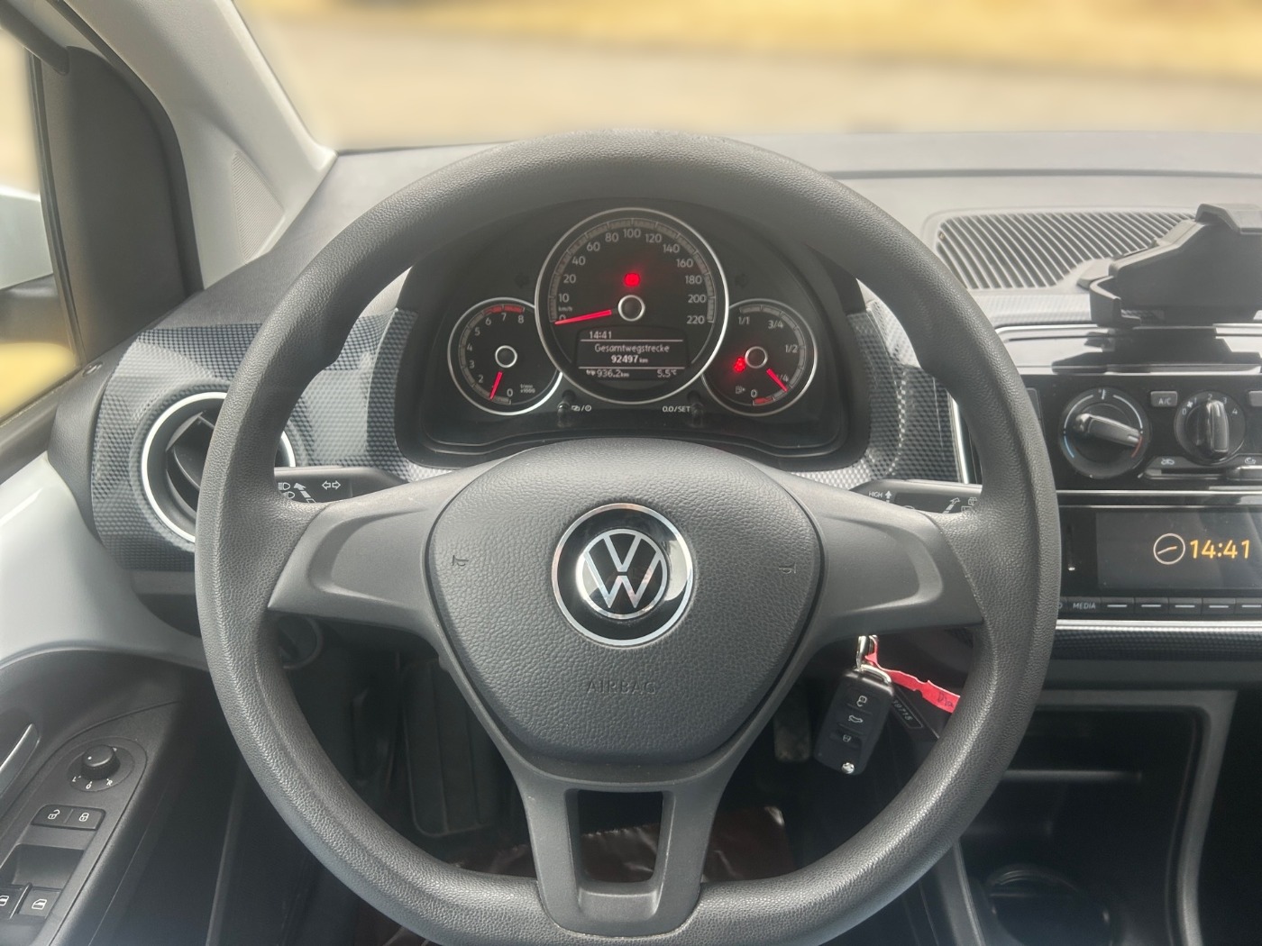 VW up! 1.0 BMT Facelift SHZ Winterp. Bild 8