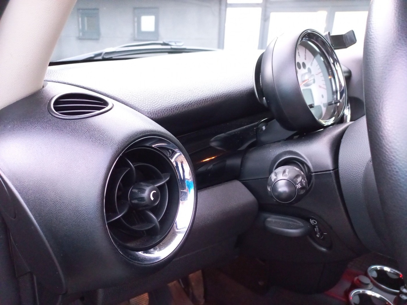 MINI ONE 1.6 3-Türer ALU AUDIOSYSTEM KA NEBEL SHZ WKR Bild 9
