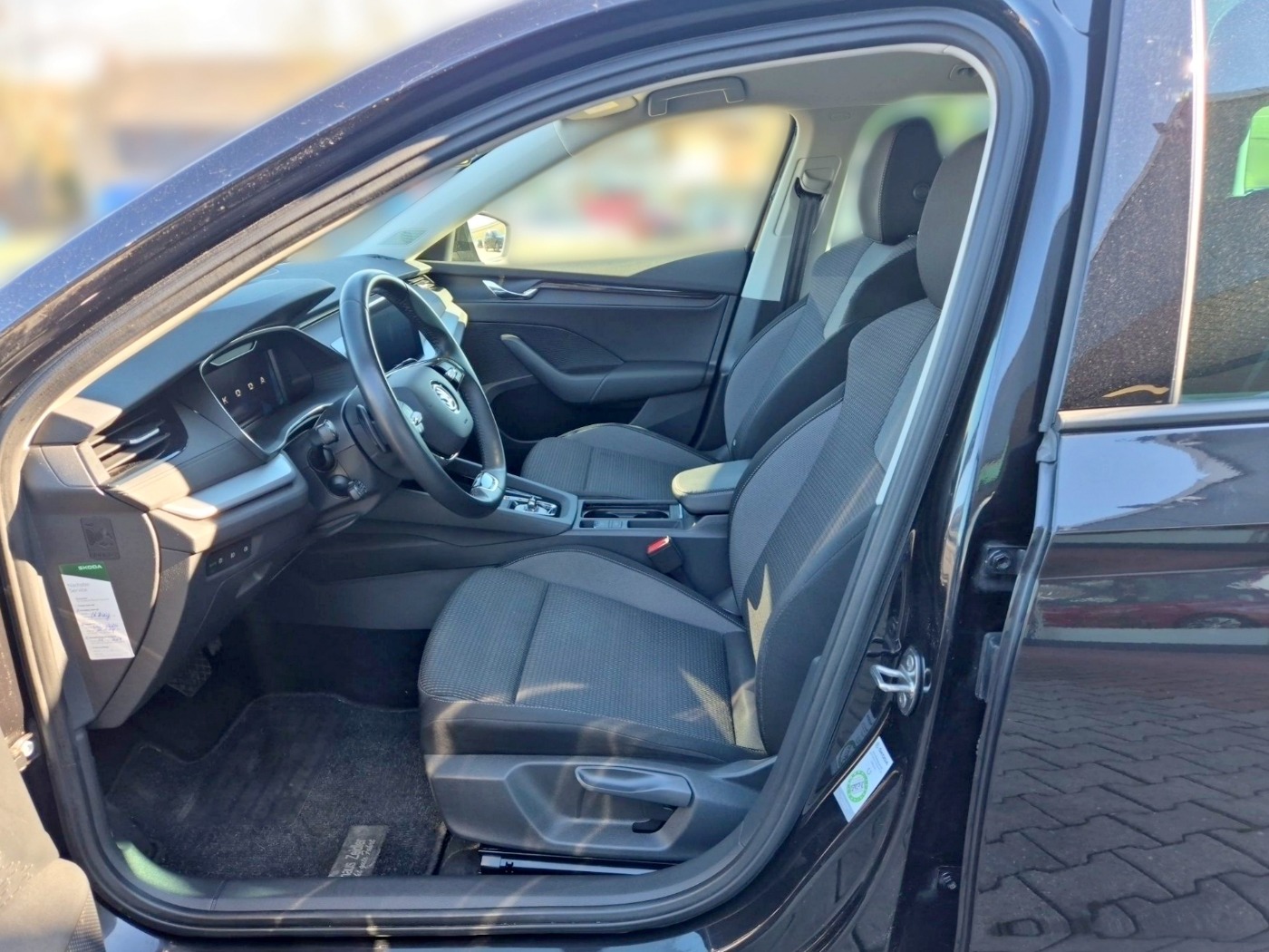 SKODA Octavia Combi 2.0 TDI DSG Ambition MATRIX NAVI Bild 7