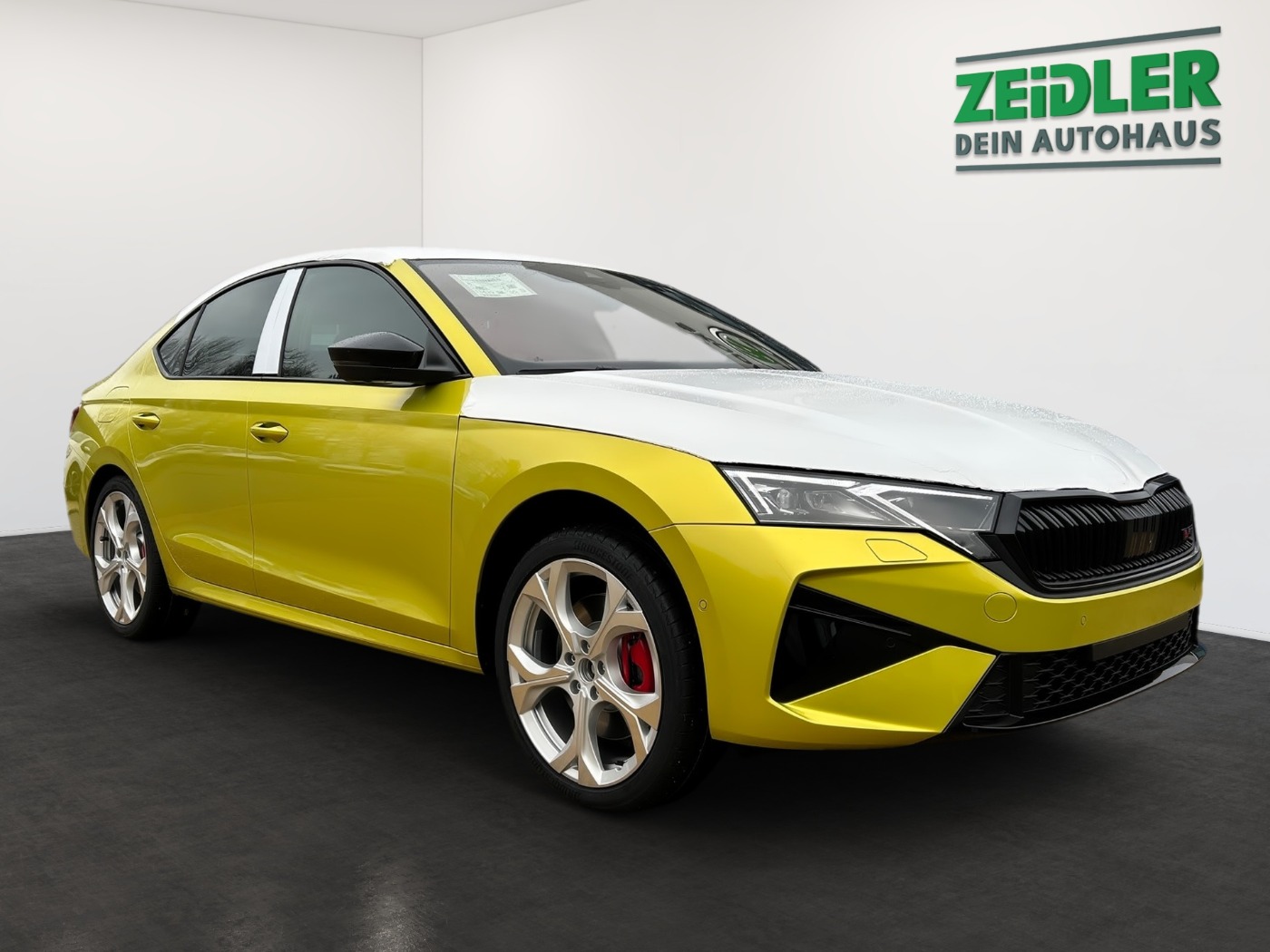 SKODA Octavia Lim. RS 2.0 TSI DSG AHK ACC MATRIX SOUND Bild 2