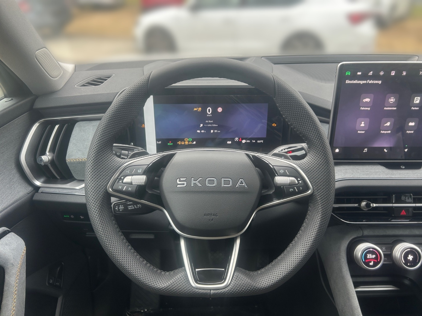 SKODA Kodiaq 1.5 TSI iV DSG Selection HUD MATRIX SHZ Bild 8