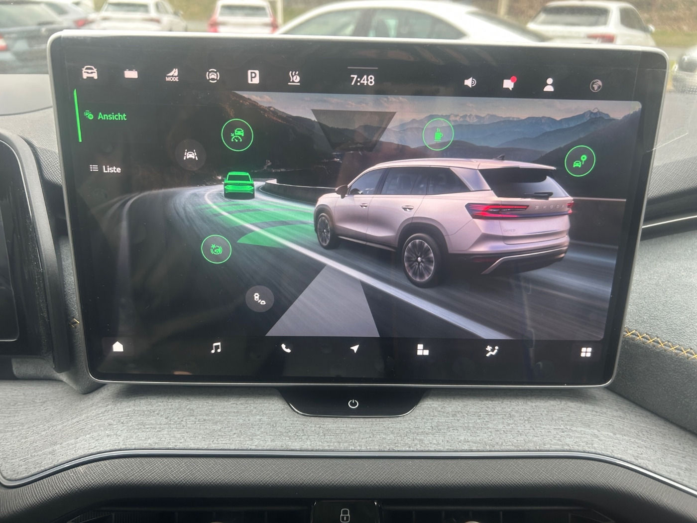 SKODA Kodiaq 1.5 TSI iV DSG Selection HUD MATRIX SHZ Bild 13