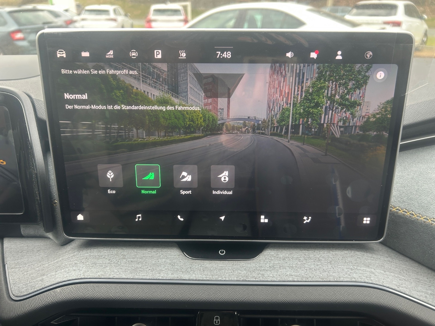SKODA Kodiaq 1.5 TSI iV DSG Selection HUD MATRIX SHZ Bild 14