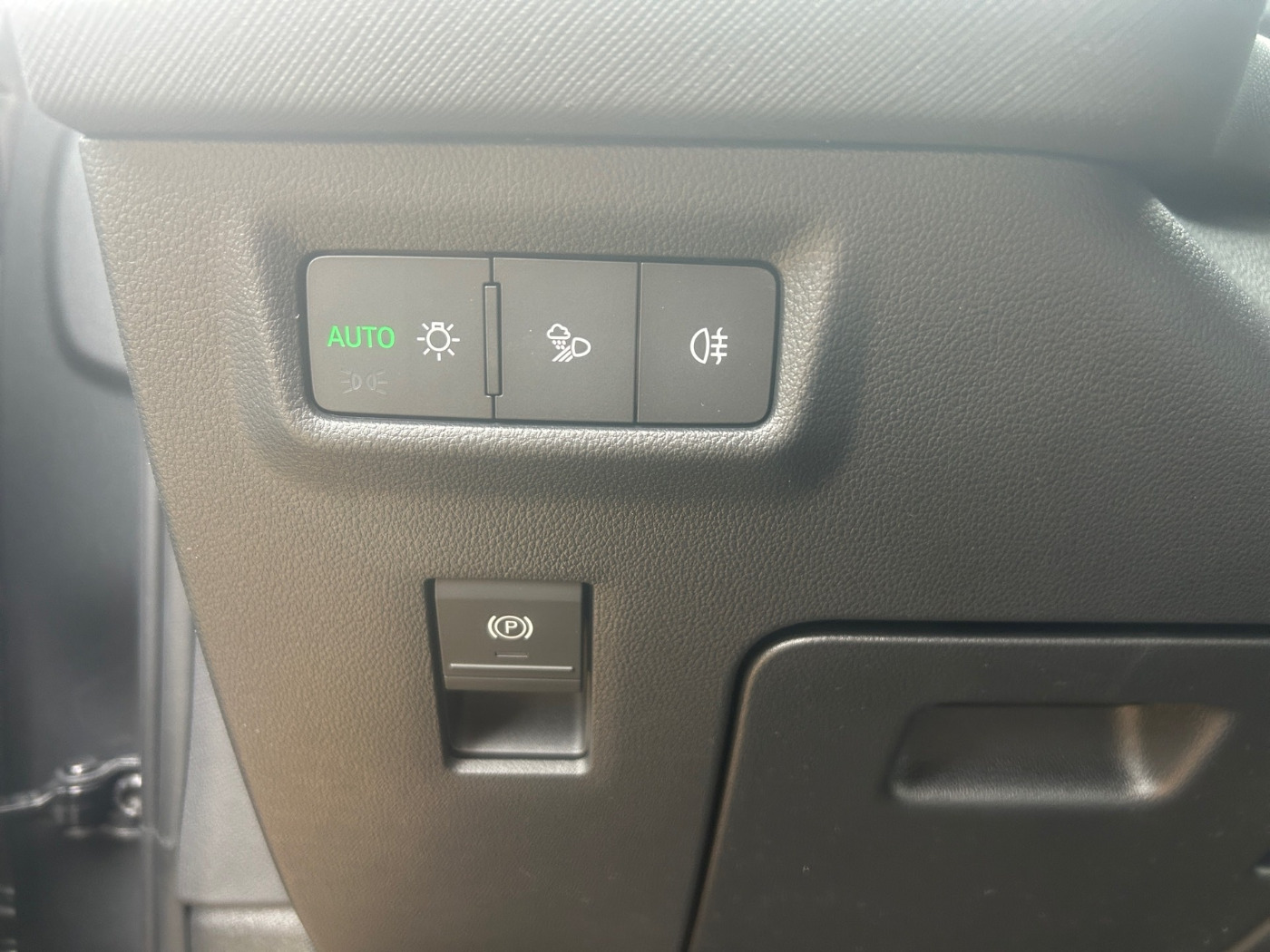SKODA Kodiaq 1.5 TSI iV DSG Selection HUD MATRIX SHZ Bild 18