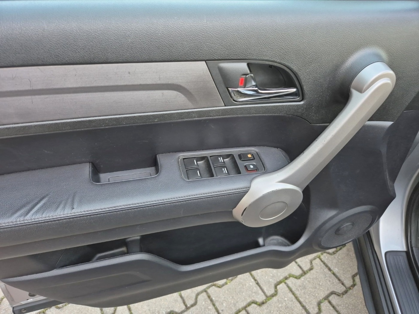 HONDA CR-V 2.2 i-CTDI 4x4 Executive AHK LEDER STHZ WKR Bild 8