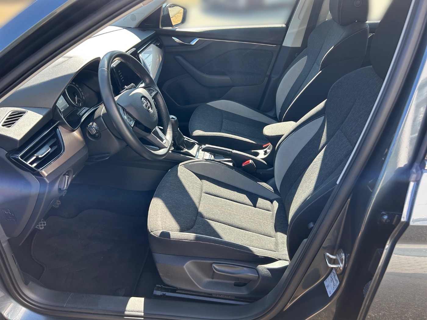 SKODA Kamiq 1.5 TSI Style DynLi LM 2xKlima PDC SHZ Bild 7