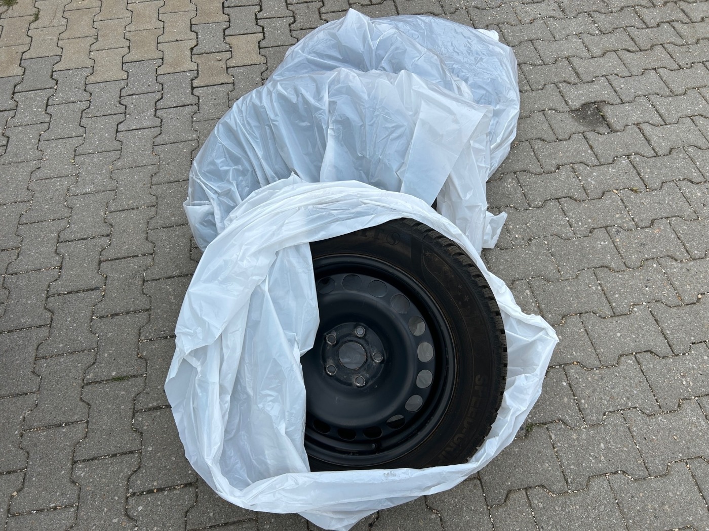 Škoda Yeti 1.2 TSI Experience DSG LM 2xKlima BiXenon Bild 12