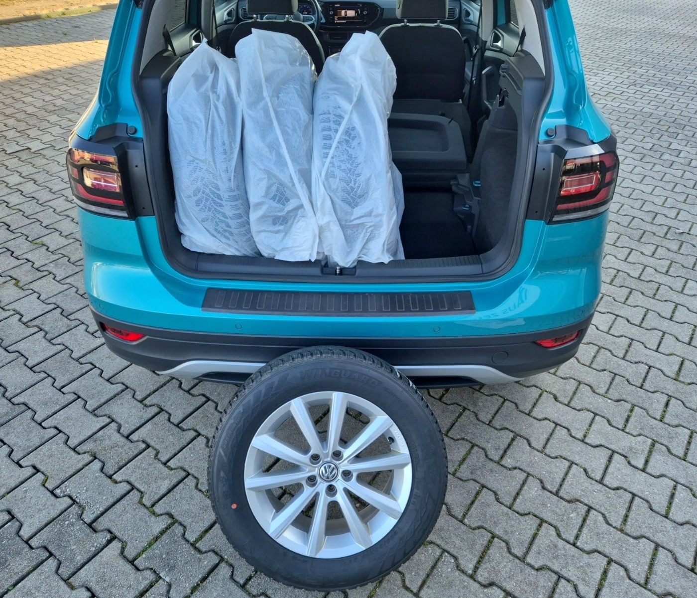 VW T-Cross 1.0 TSI Style ACC KA LED PDC SHZ VIRTUAL Bild 12