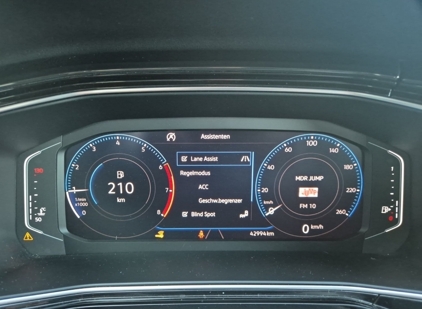 VW T-Cross 1.0 TSI Style ACC KA LED PDC SHZ VIRTUAL Bild 16