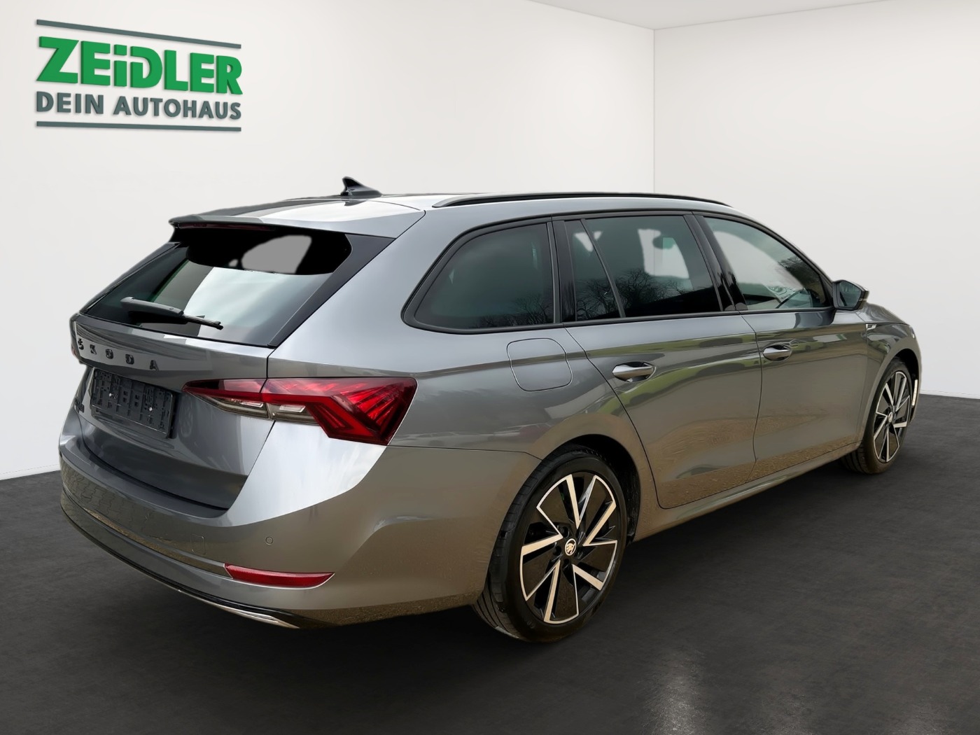 SKODA Octavia Combi 1.5 TSI ACT Sportline NAVI PANO VC Bild 3