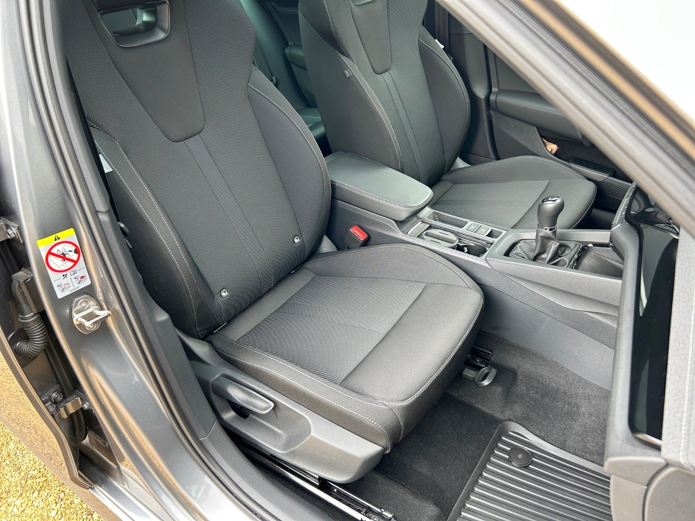 SKODA Octavia Combi 1.5 TSI ACT Sportline NAVI PANO VC Bild 14