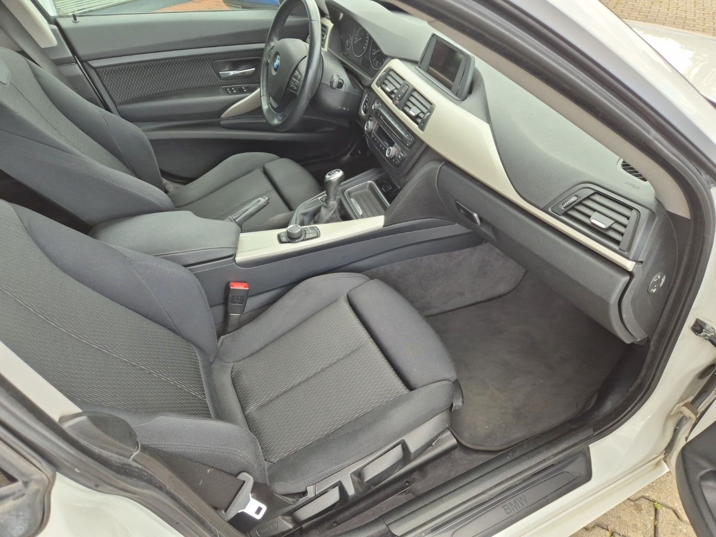 BMW 320d Gran Turismo ALU KA NEBEL PDC SHZ SPORT Bild 17