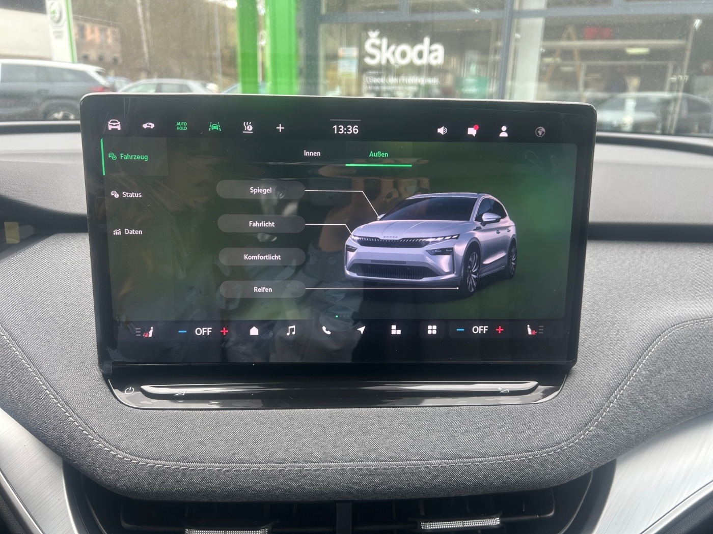 SKODA Enyaq 60 Loft Navi ACC AUT Akustikglas Facelift Bild 15