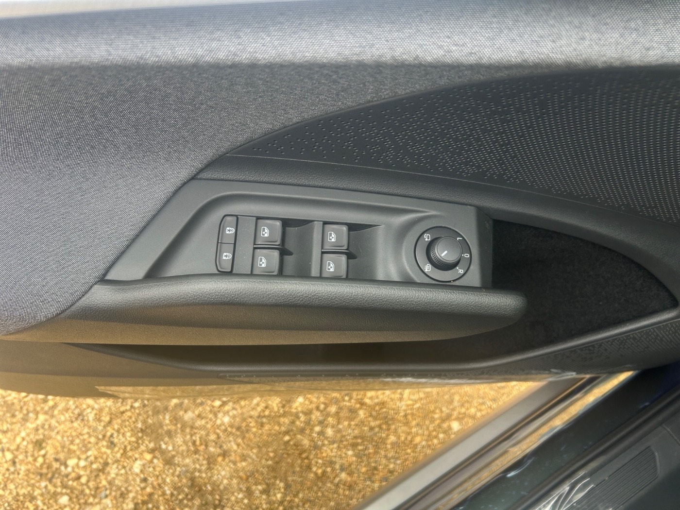 SKODA Enyaq 60 Loft Navi ACC AUT Akustikglas Facelift Bild 16