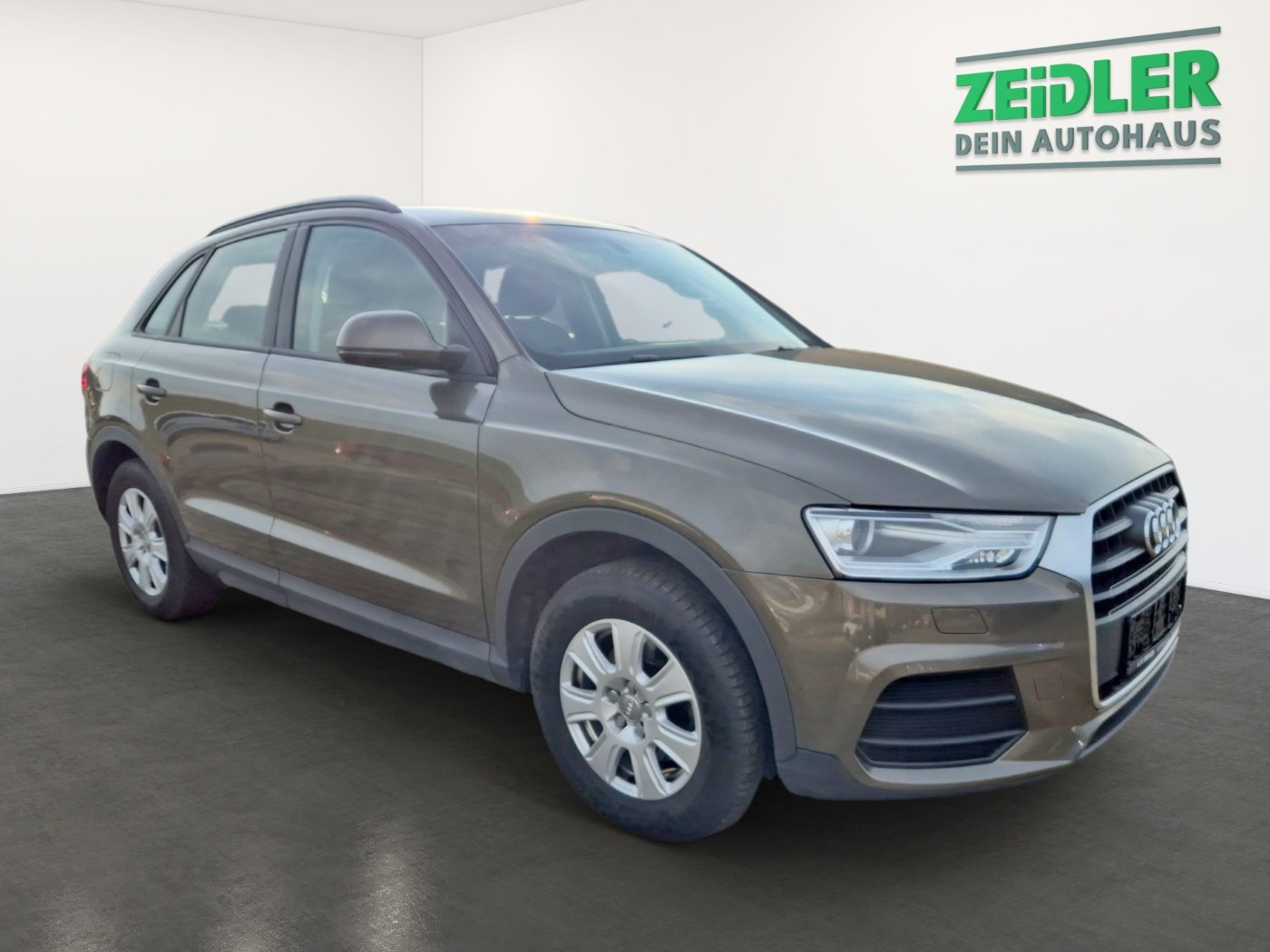Audi Q3 1.4 TSI ultra ALU KA PDC RELING SHZ WKR XENON Bild 2
