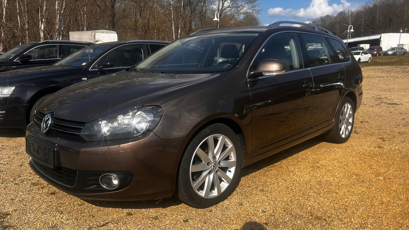 VW Golf VI Variant 1.6 TDI Highline KA PANO PDC SHZ