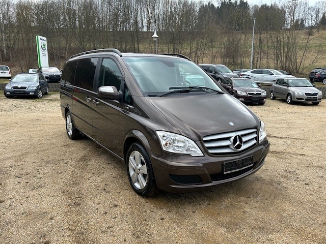MERCEDES-BENZ Viano 2.2 CDI Aut Trend Edition lang 7-Sitze AHK Bild 2