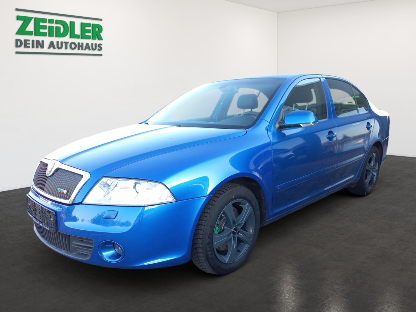 SKODA Octavia 2.0 TFSI RS ALU KA NAVI PDC SHZ XENON
