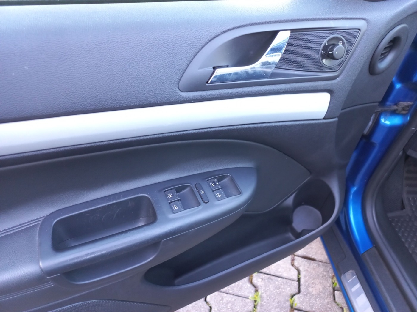 SKODA Octavia 2.0 TFSI RS ALU KA NAVI PDC SHZ XENON Bild 8