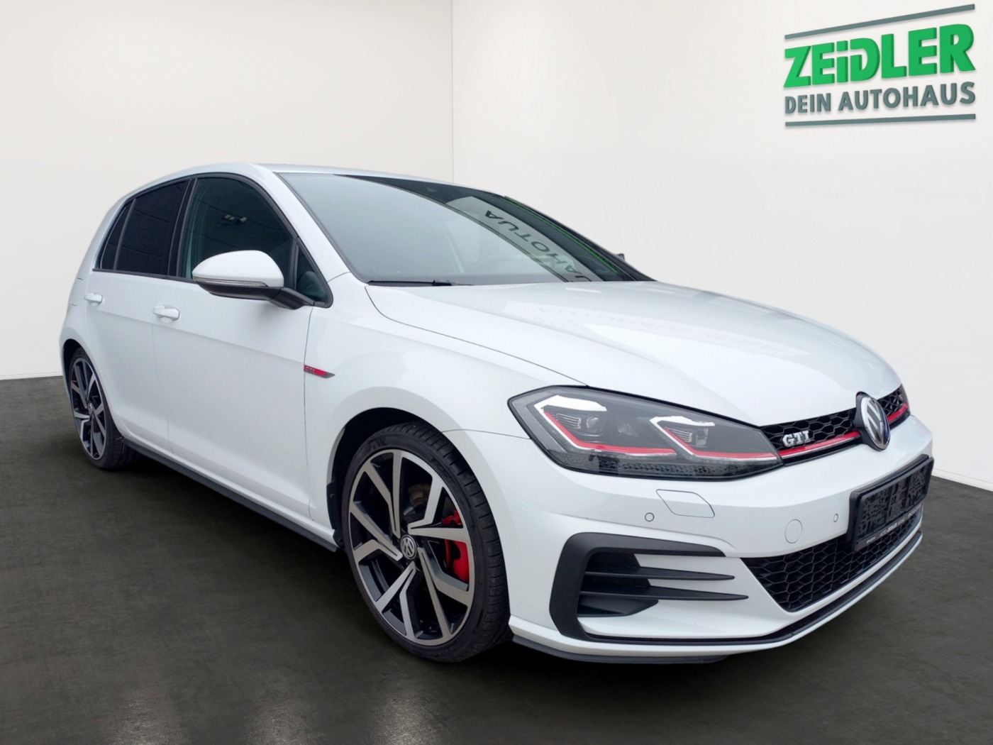 VW Golf VII 2.0 TSI BMT GTI 19
