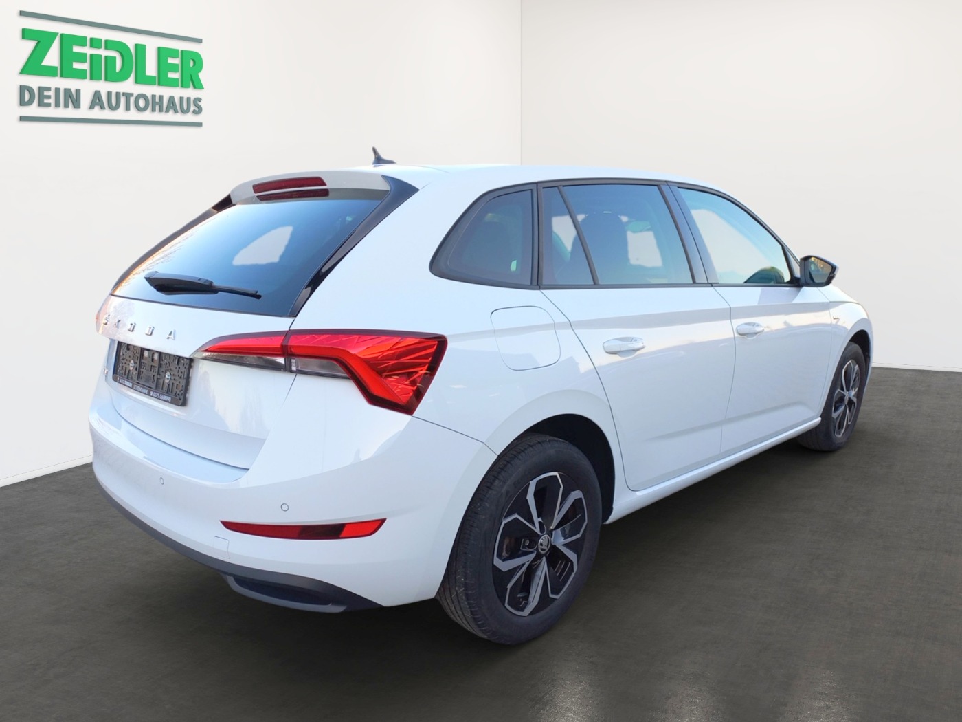 SKODA Scala 1.0 TSI Drive 125 DAB LED PDC NAVI RFK SHZ Bild 3