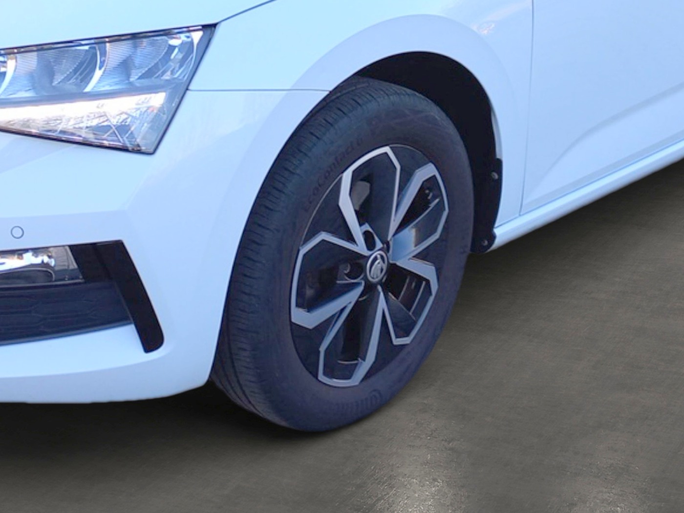SKODA Scala 1.0 TSI Drive 125 DAB LED PDC NAVI RFK SHZ Bild 6