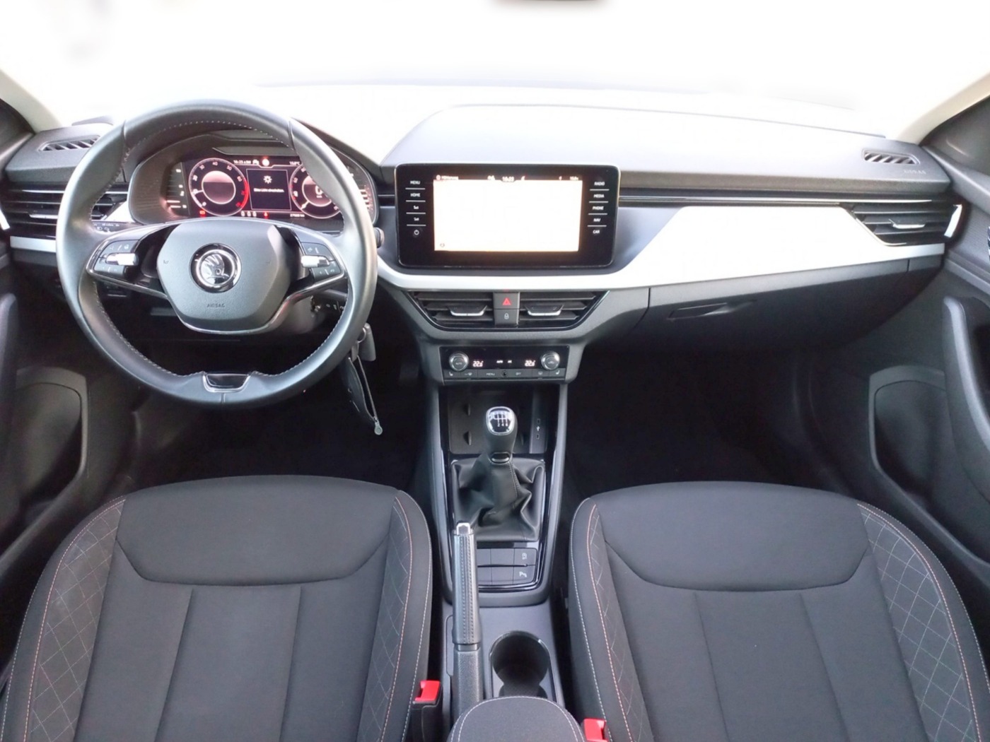 SKODA Scala 1.0 TSI Drive 125 DAB LED PDC NAVI RFK SHZ Bild 12