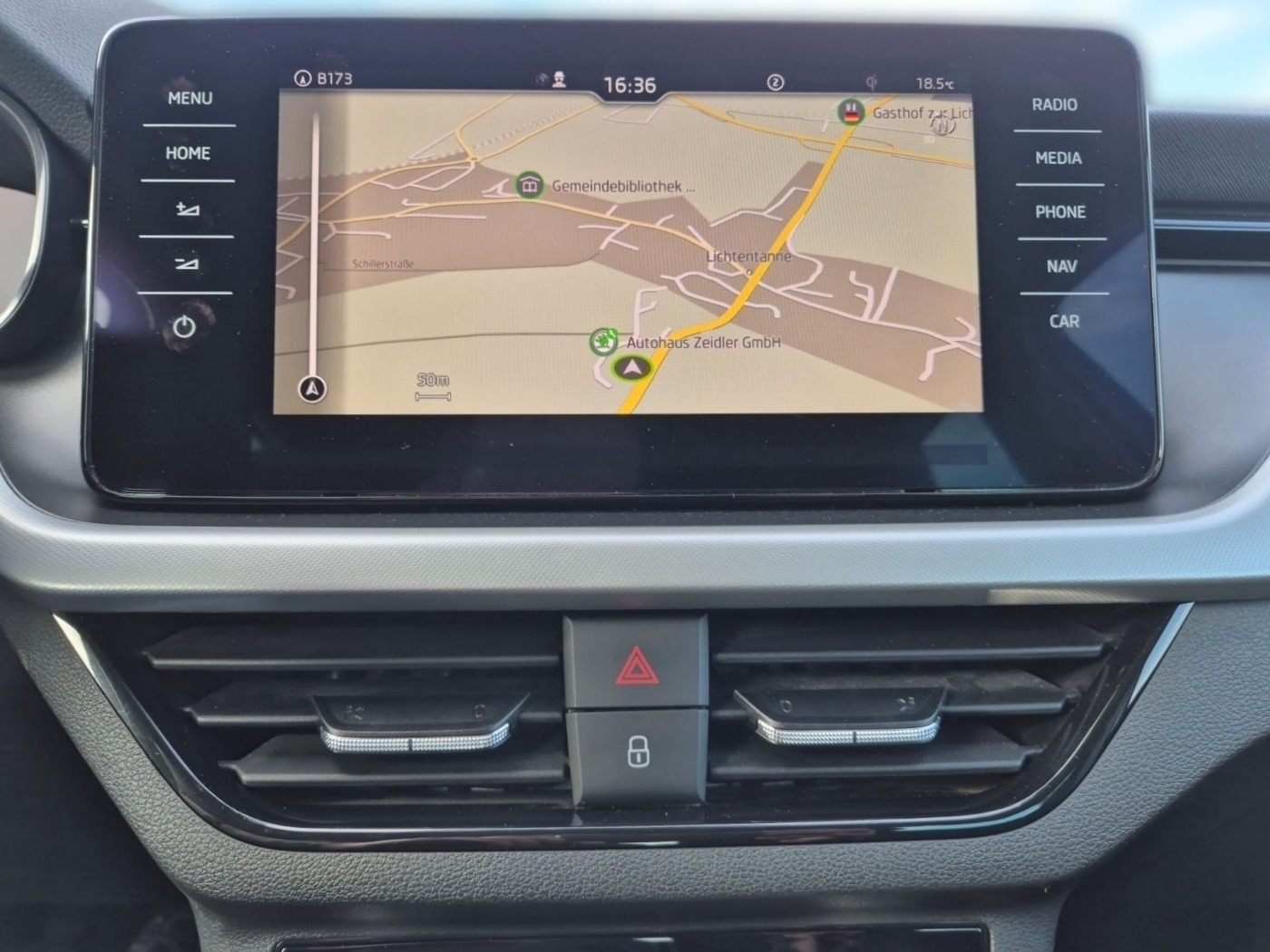 SKODA Scala 1.0 TSI Drive 125 DAB LED PDC NAVI RFK SHZ Bild 13