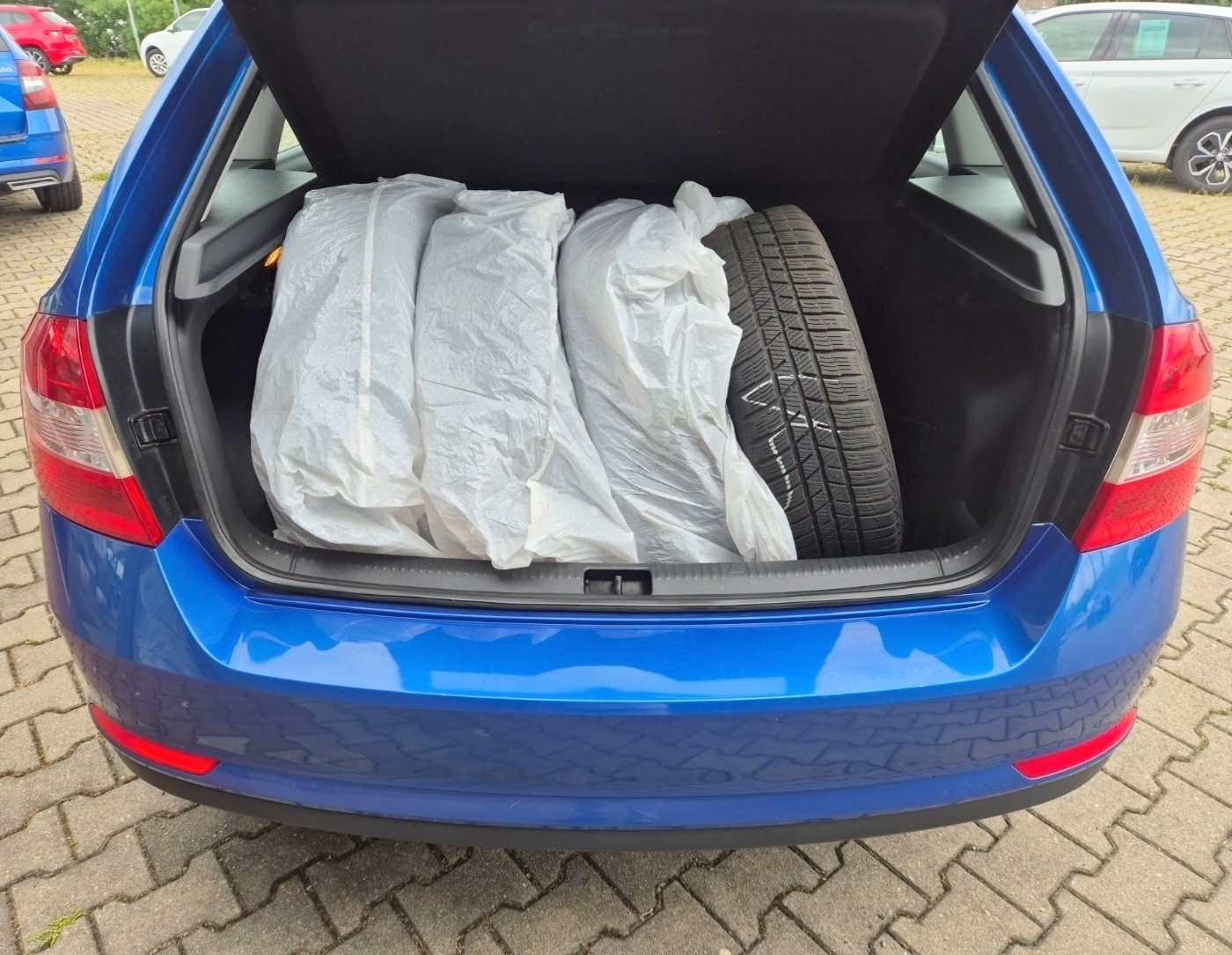 SKODA Rapid 1.2 TSI Spaceback Ambition LM KLIMA Bild 16