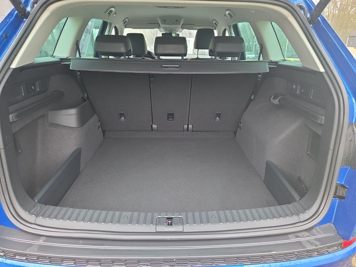 SKODA Kodiaq 2.0 TDI DSG L&K ACC DAB LED NAVI RFK SHZ Bild 12