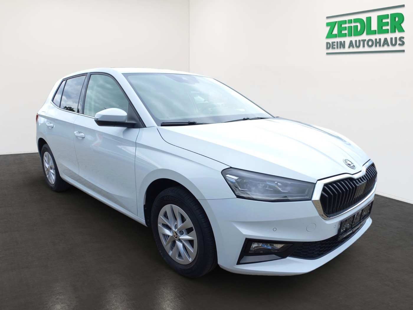 SKODA Fabia 1.0 TSI Style DAB KA LED LHZ SHZ PDC TOUCH Bild 2