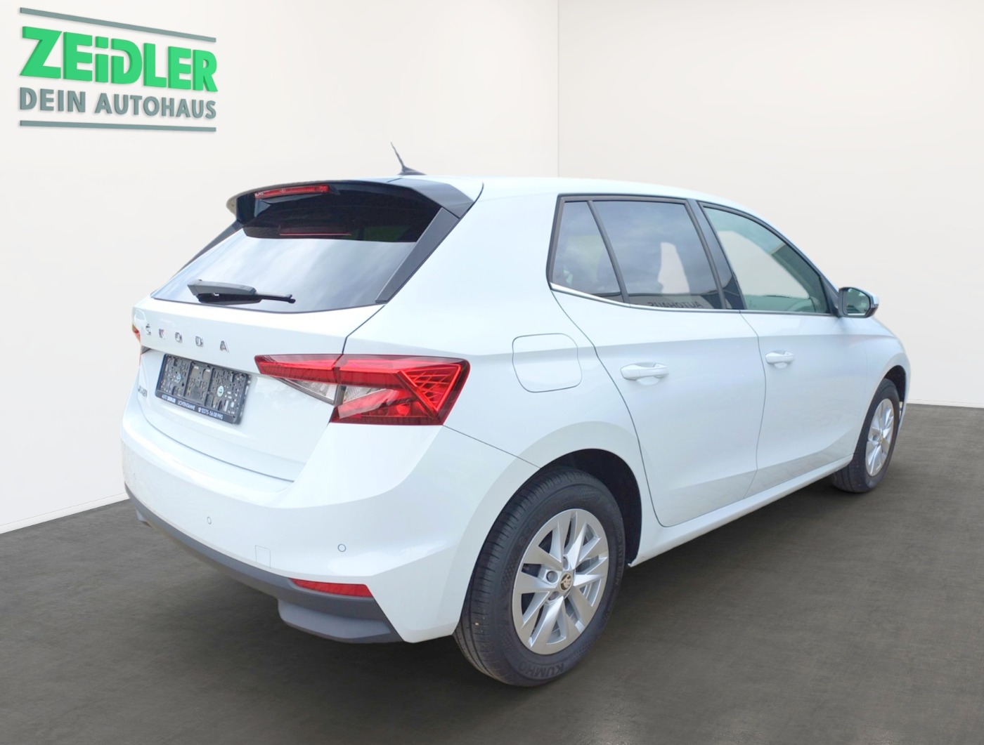SKODA Fabia 1.0 TSI Style DAB KA LED LHZ SHZ PDC TOUCH Bild 3