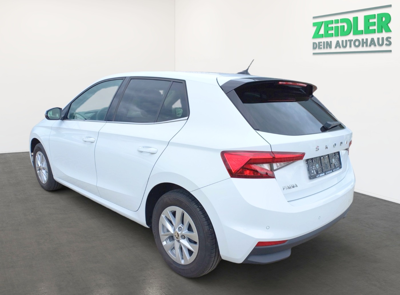 SKODA Fabia 1.0 TSI Style DAB KA LED LHZ SHZ PDC TOUCH Bild 4