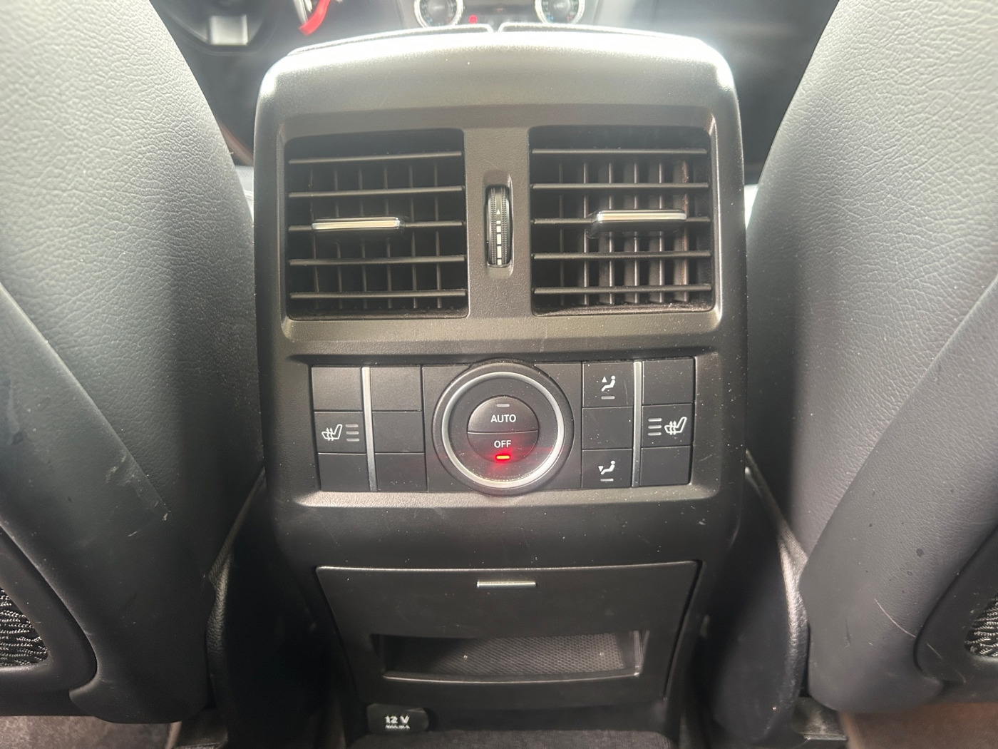 Mercedes-Benz GLE 350 d 4Matic AMG AHK LED NAVI PANO RFK STHZ Bild 19