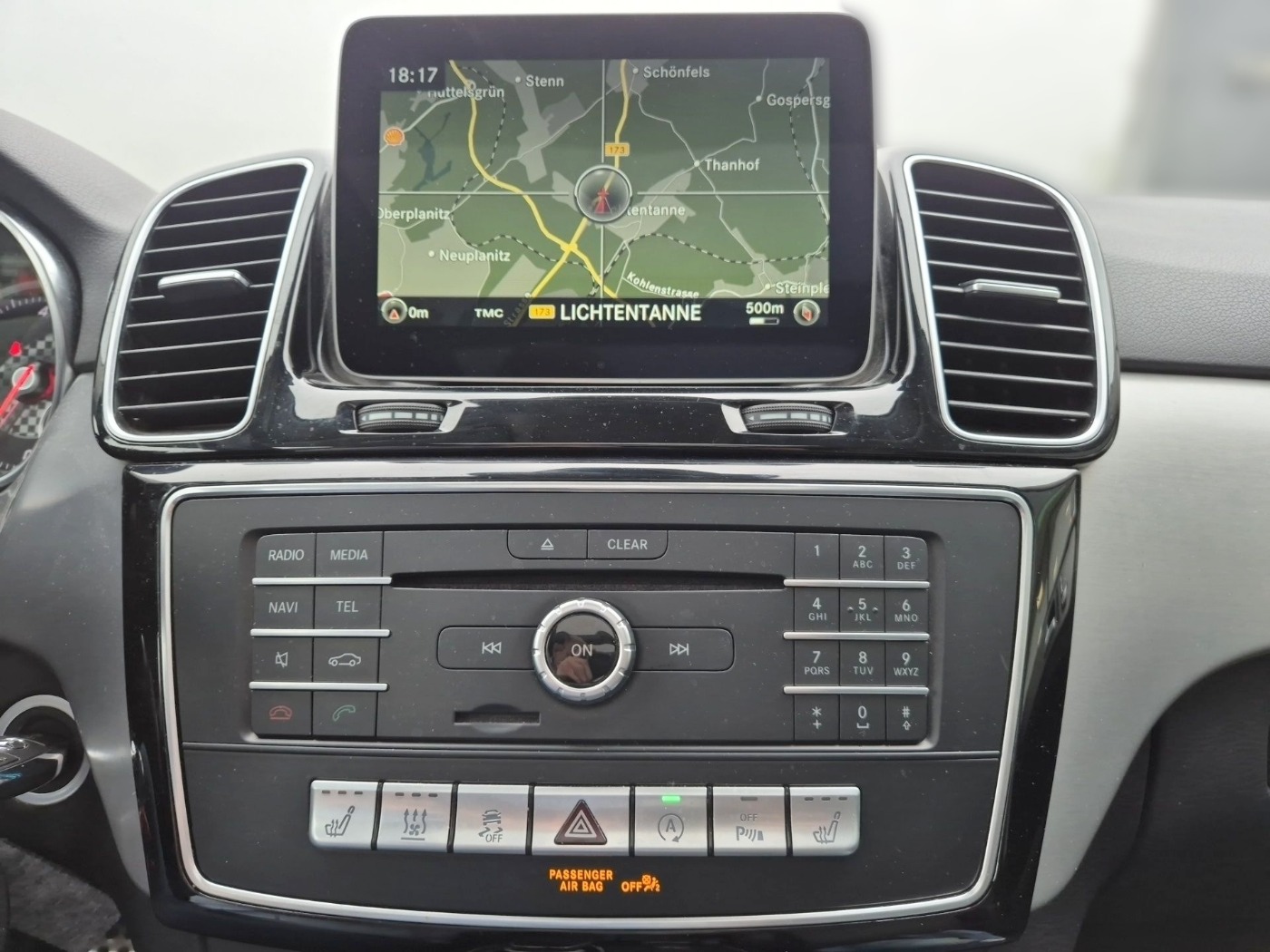 Mercedes-Benz GLE 350 d 4Matic AMG AHK LED NAVI PANO RFK STHZ Bild 11