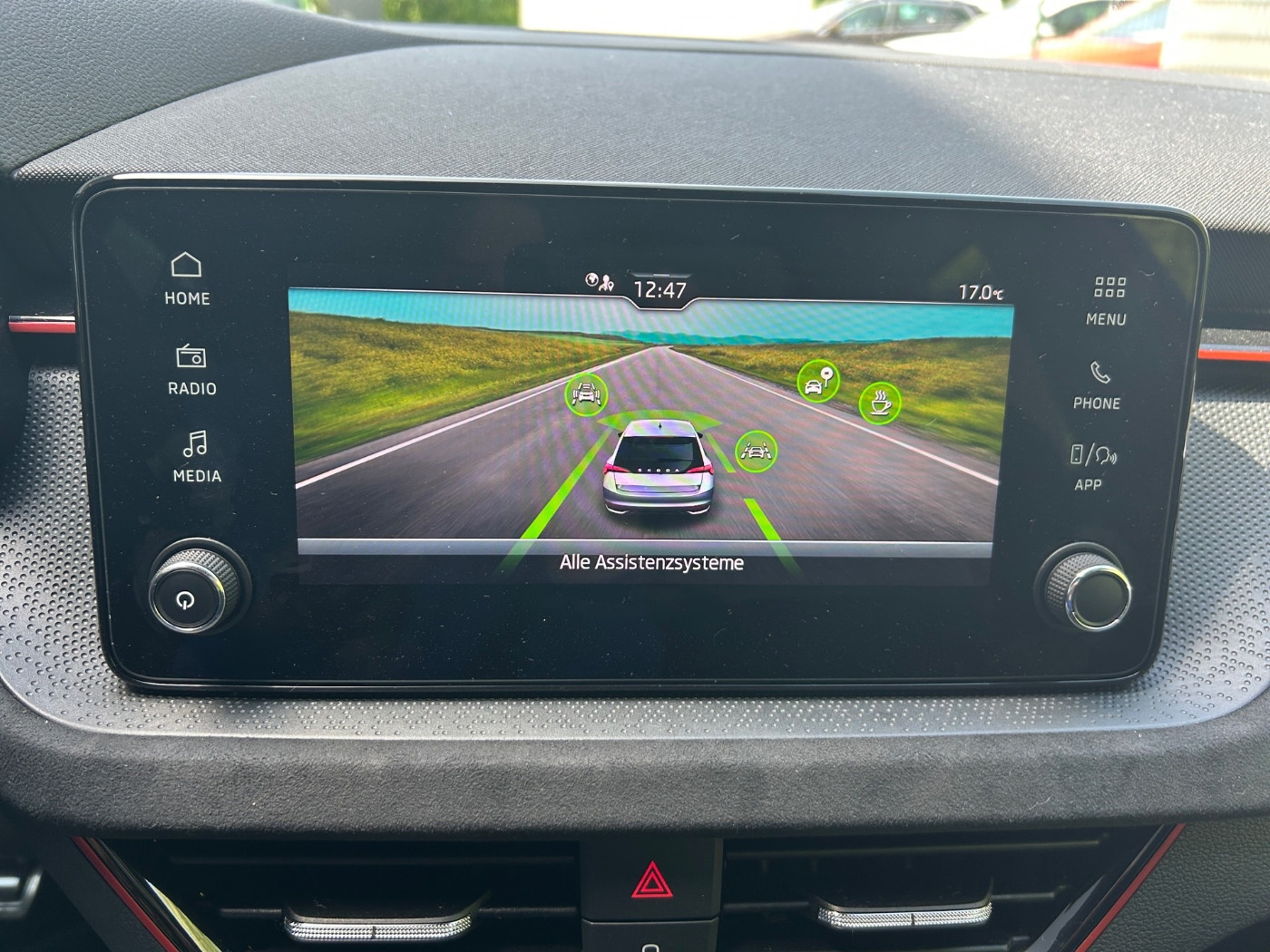 SKODA Scala 1.0 TSI Selection DAB KA MATRIX PDC SHZ VC Bild 13