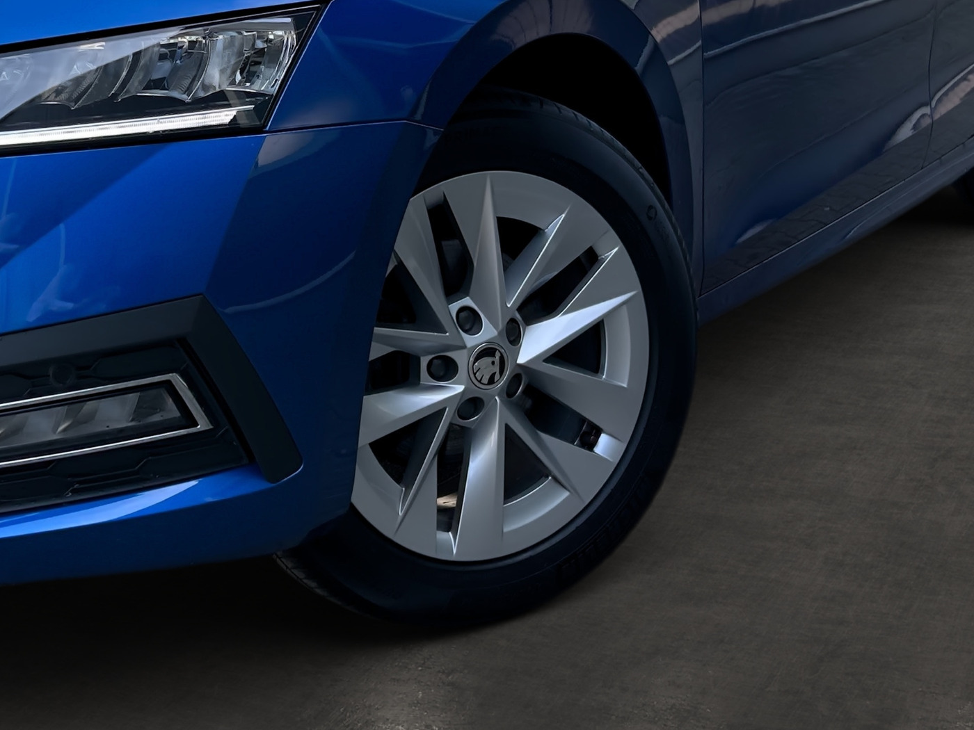 SKODA Octavia Combi 2.0 TDI DSG Style LED NAVI RFK SHZ Bild 6